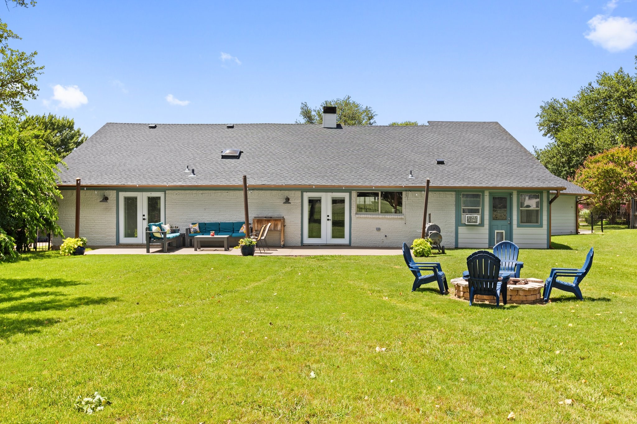 1516 Inverness Road