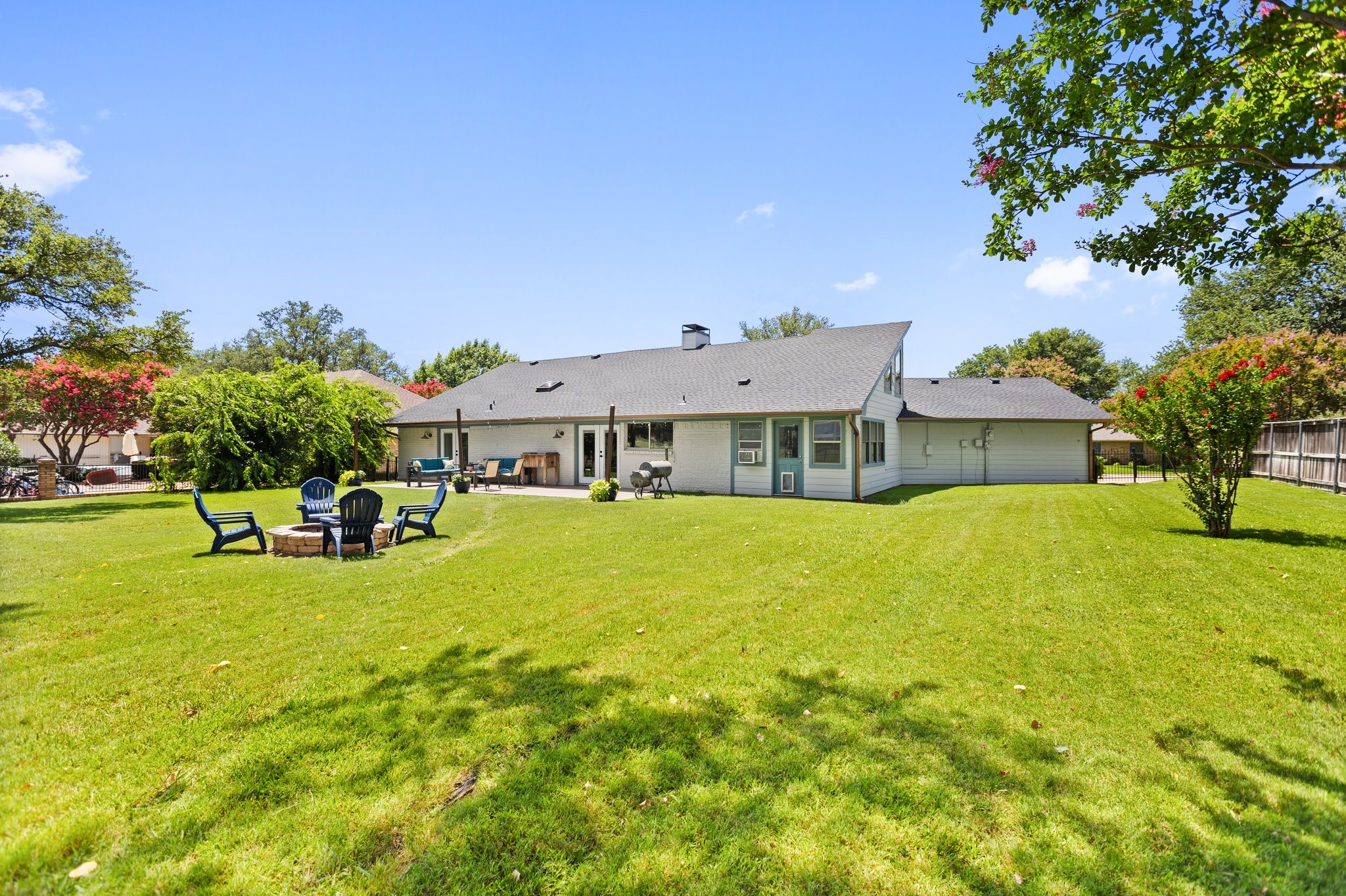 1516 Inverness Road