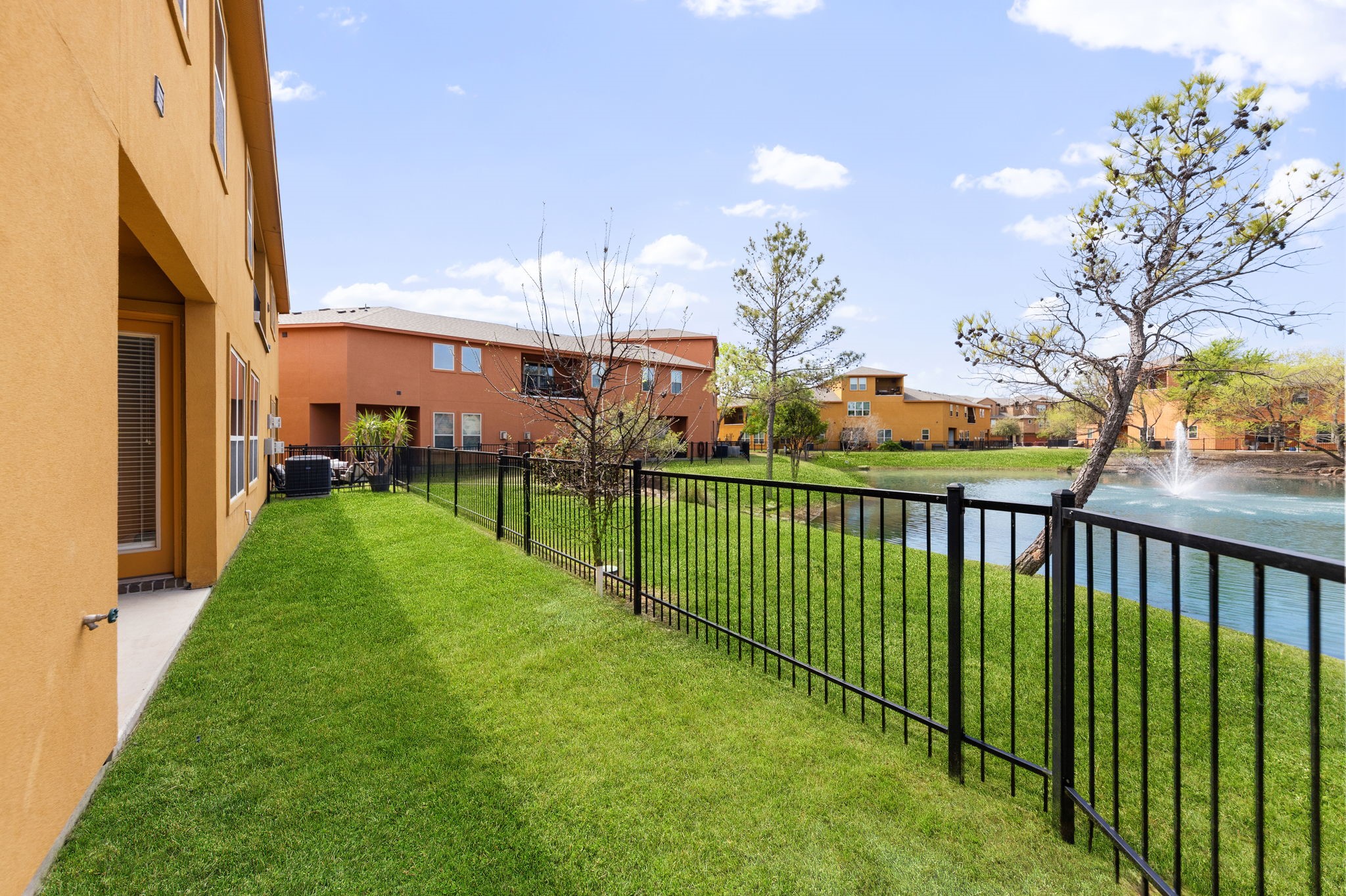 2660 Villa Di Lago 4