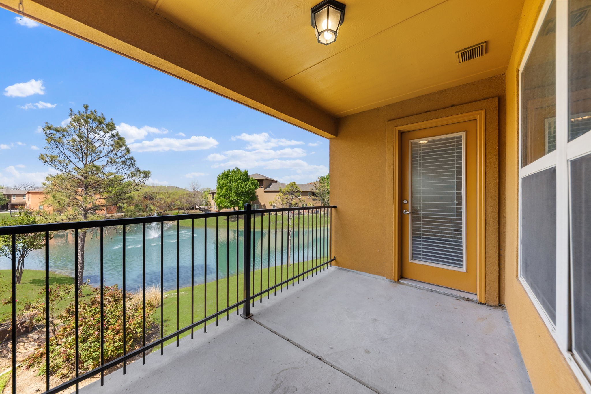 2660 Villa Di Lago 4