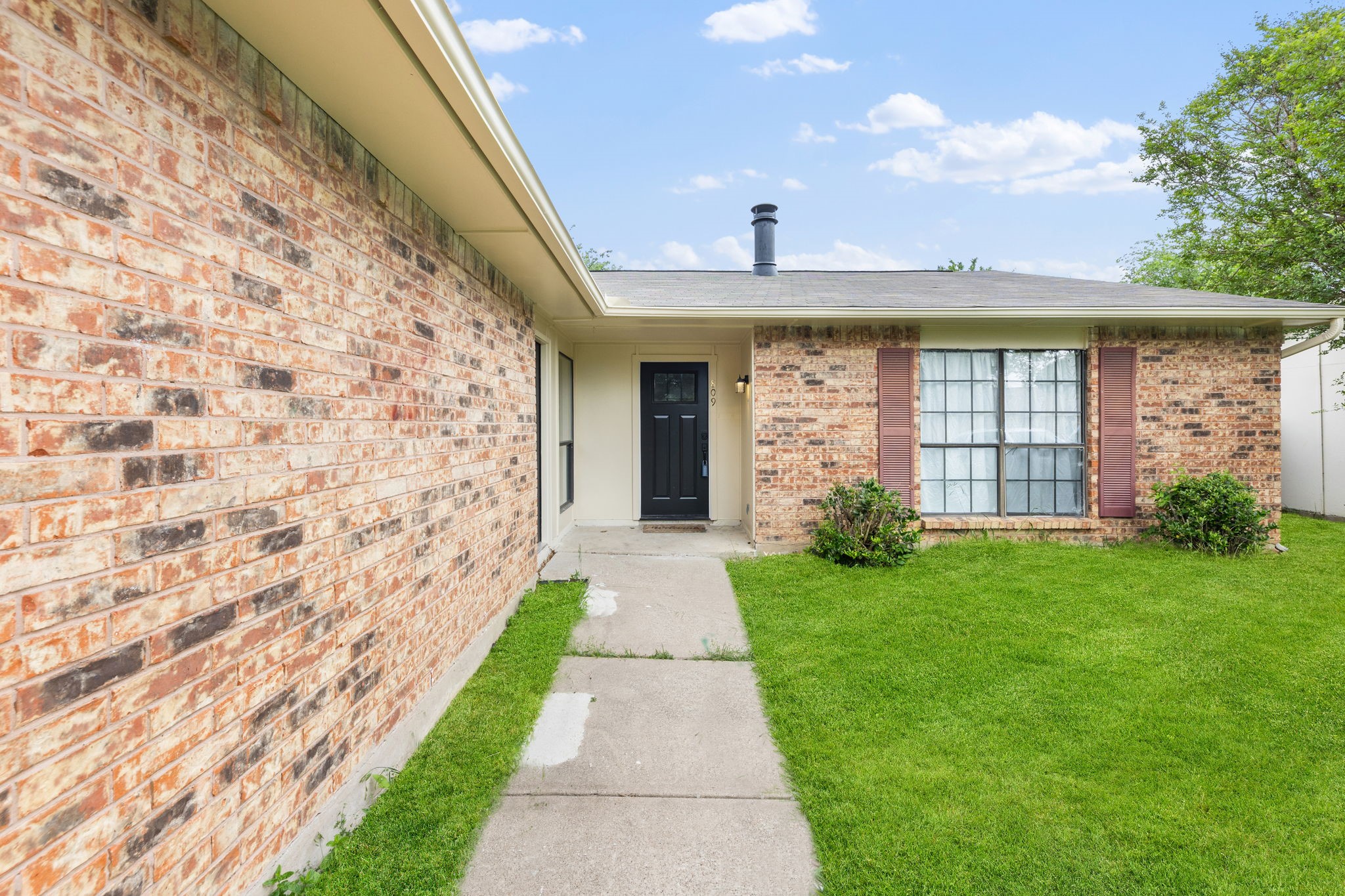 809 Levelland Drive