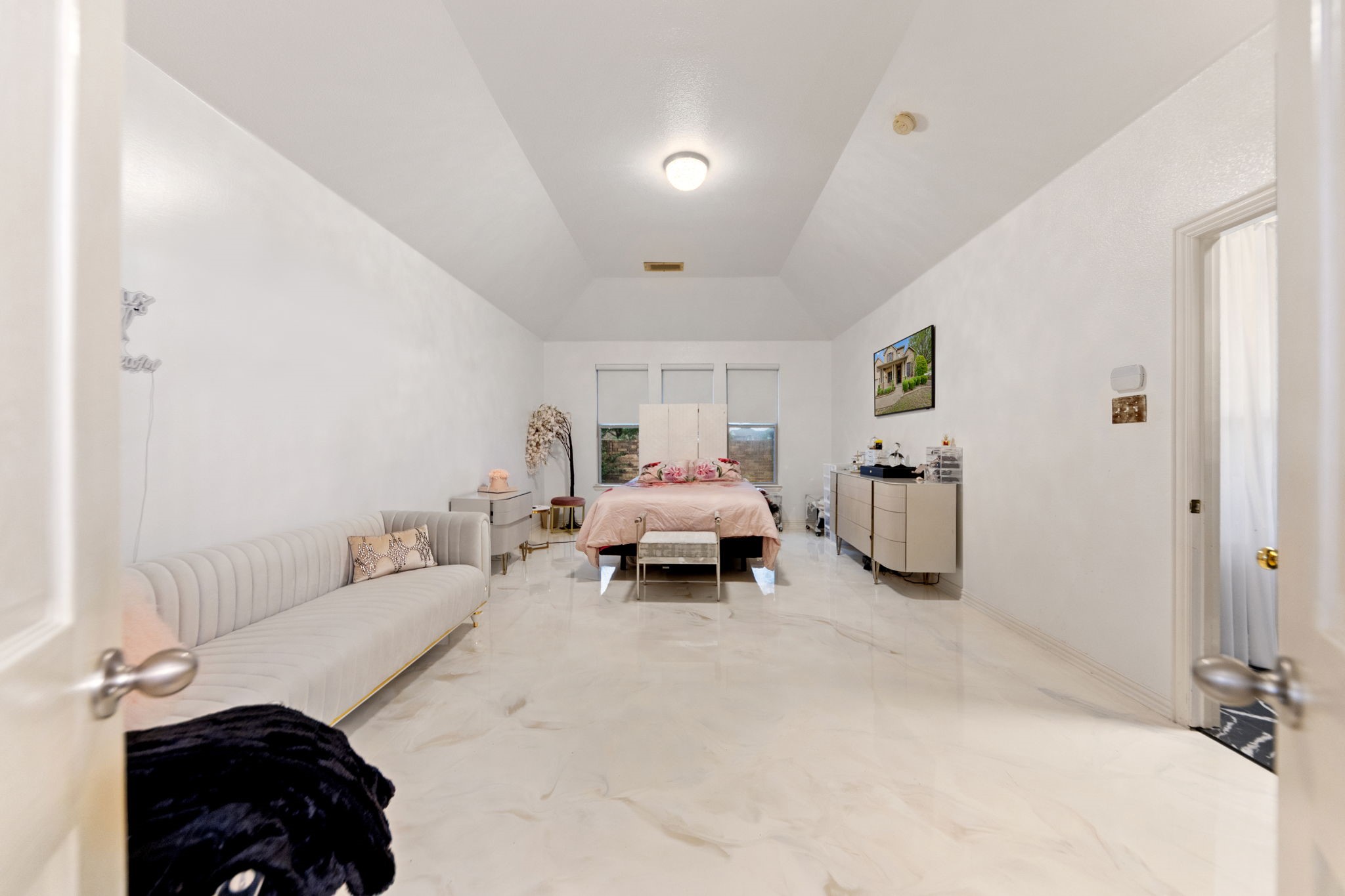 7096 Carmona