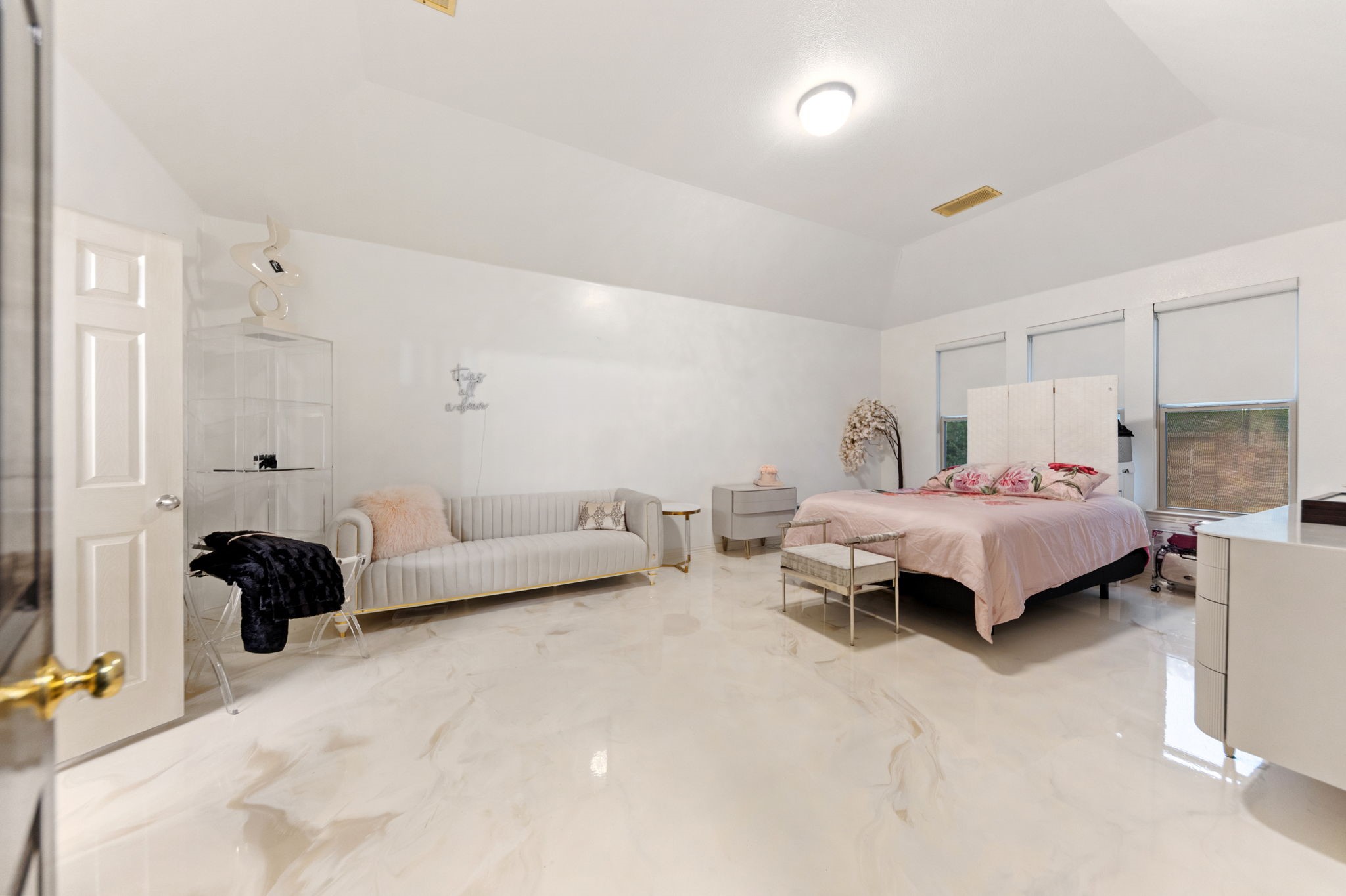 7096 Carmona
