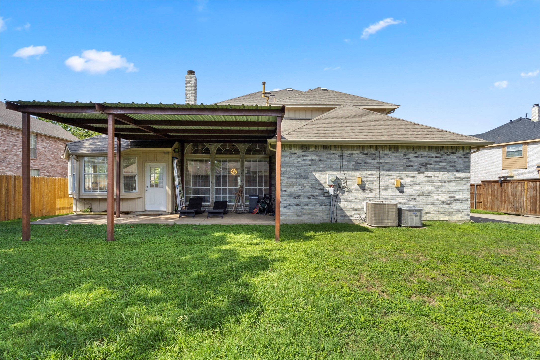1128 Kensington Drive