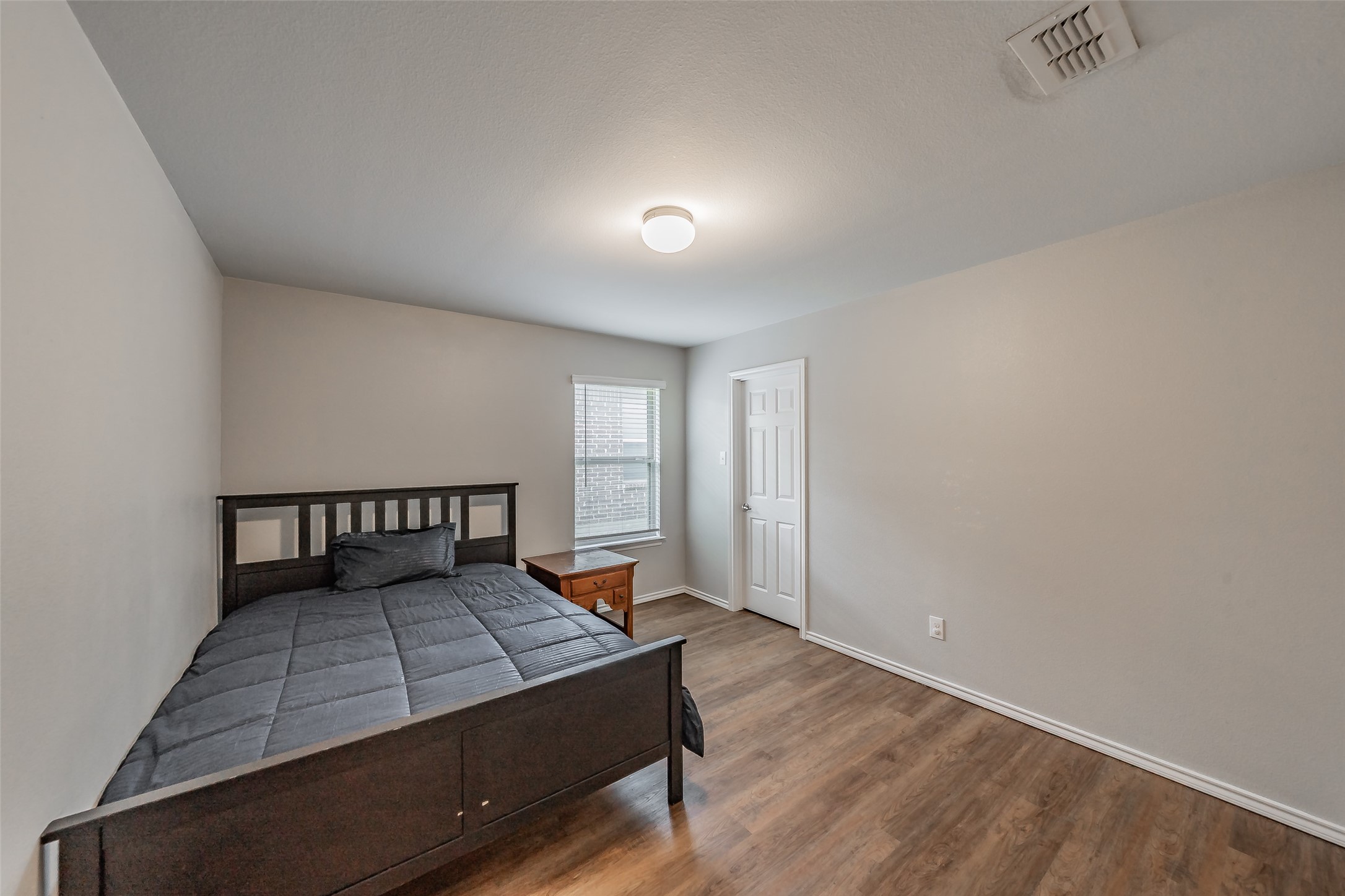 11808 Castleford Way
