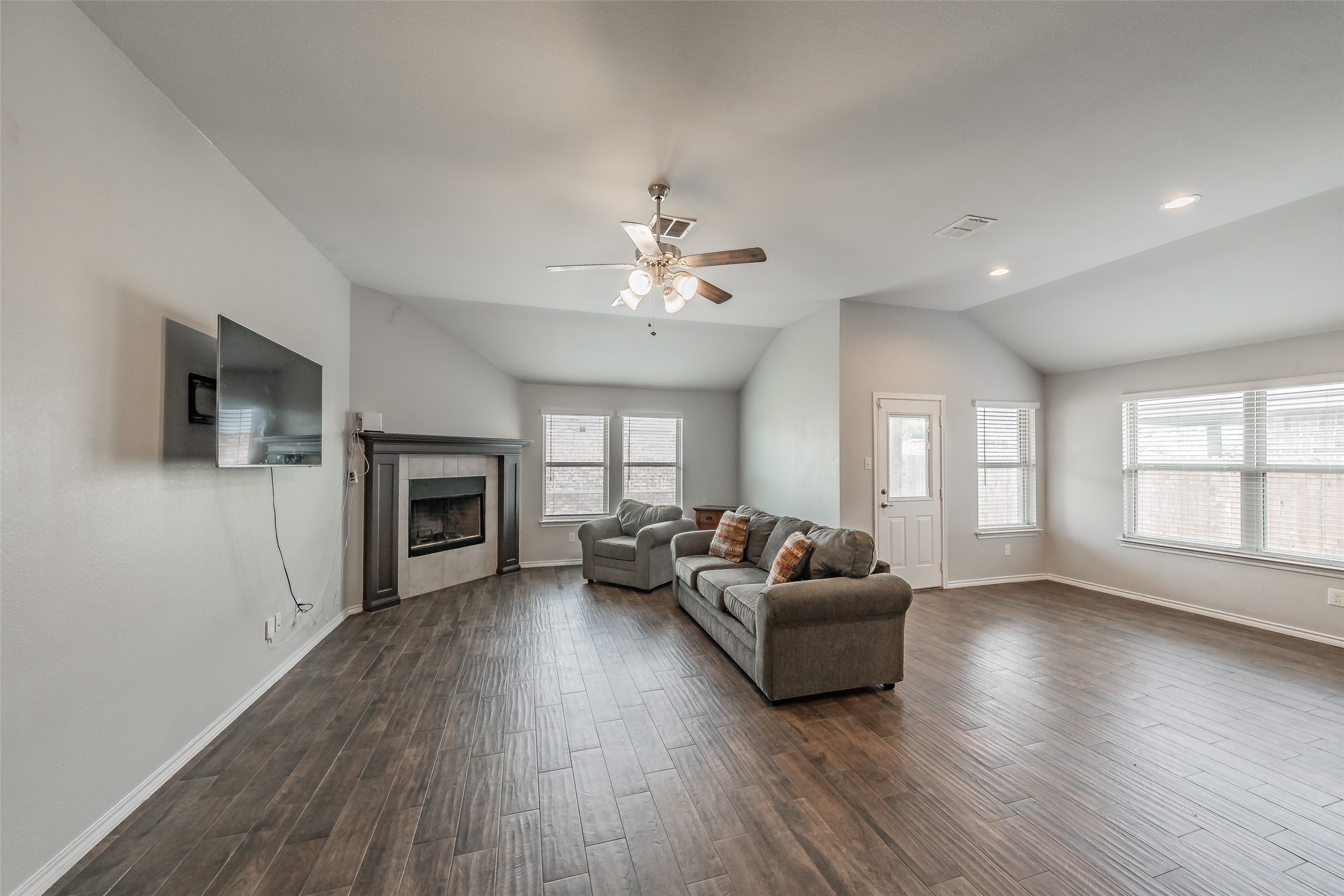 11808 Castleford Way