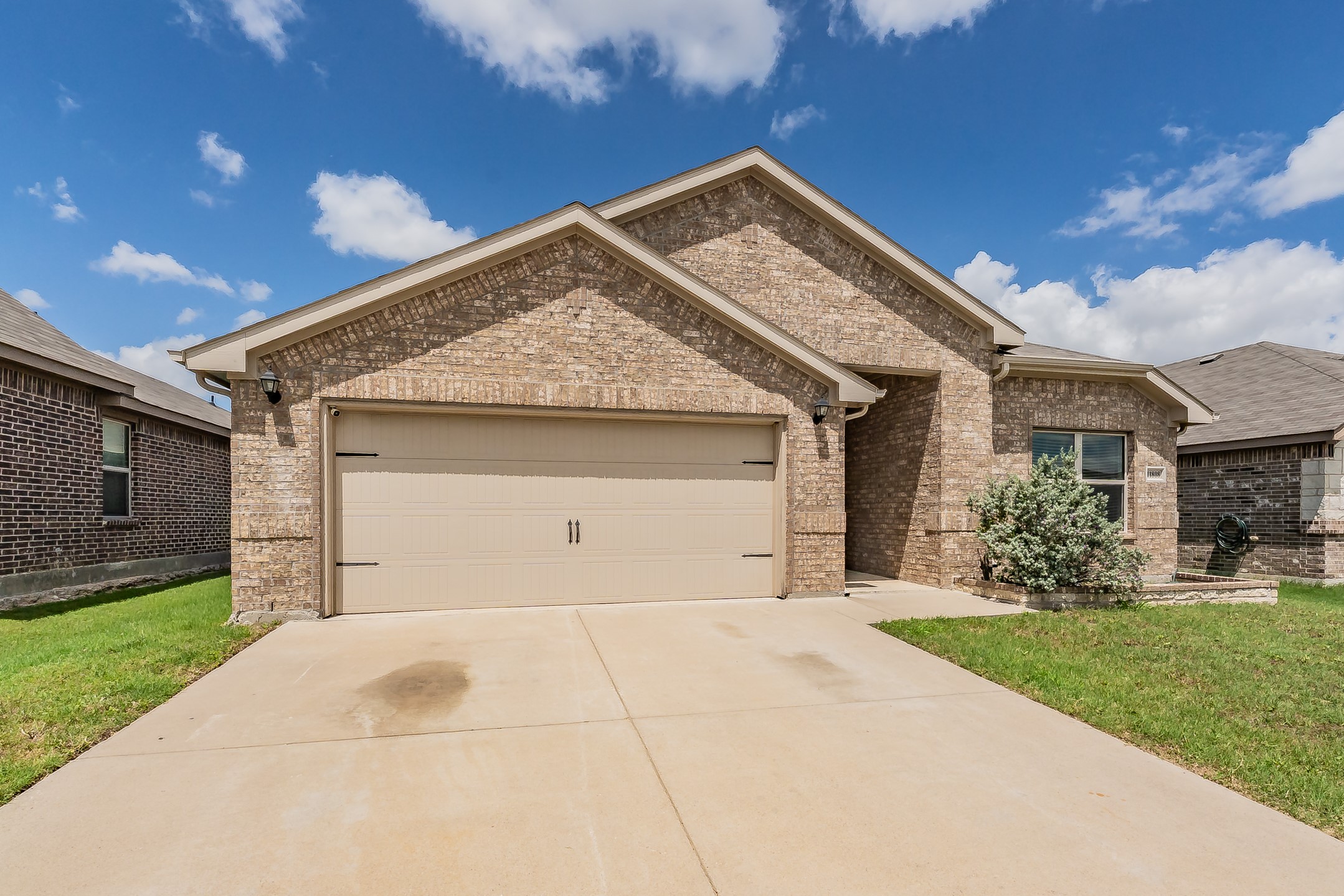 11808 Castleford Way