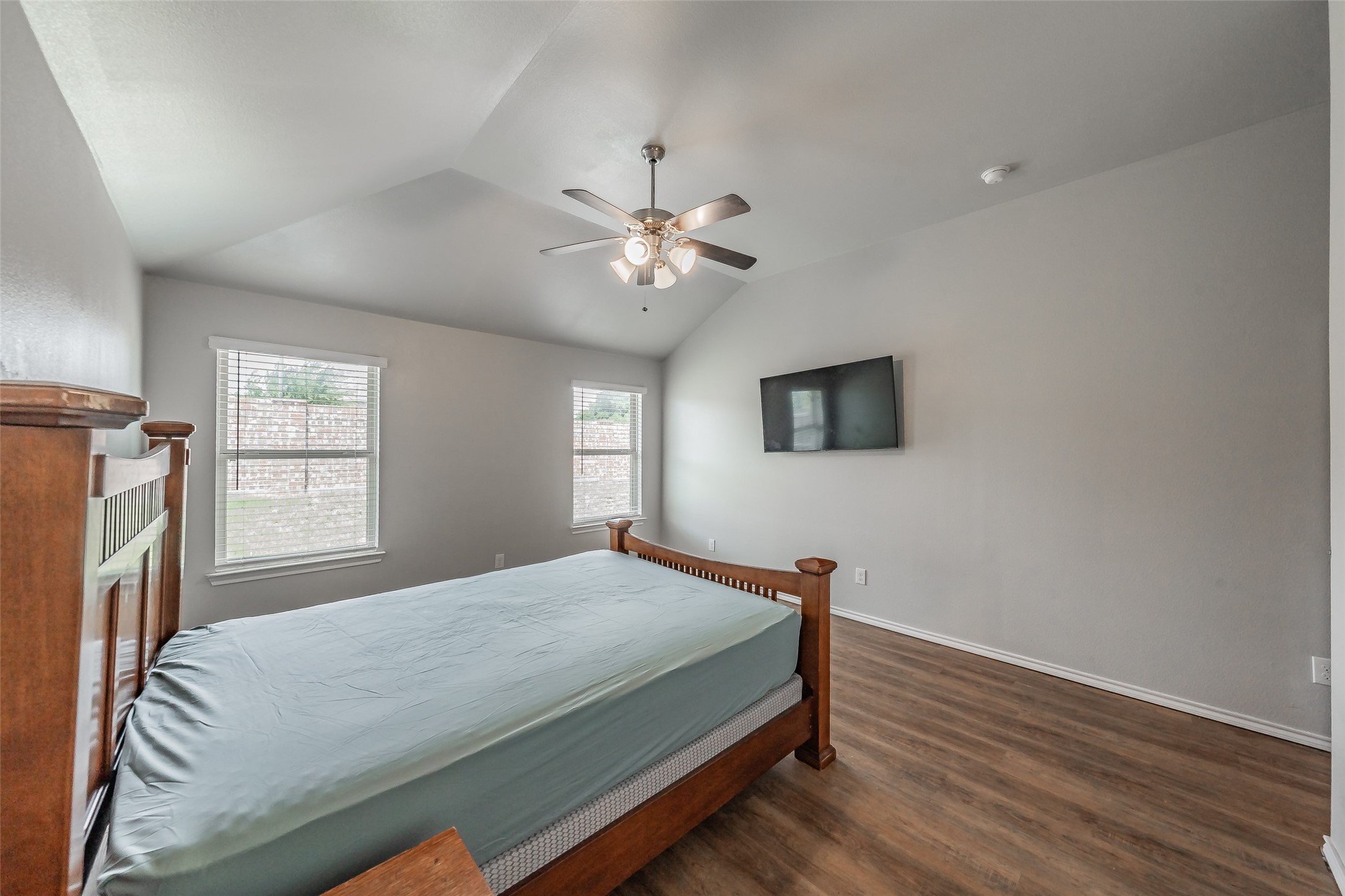 11808 Castleford Way