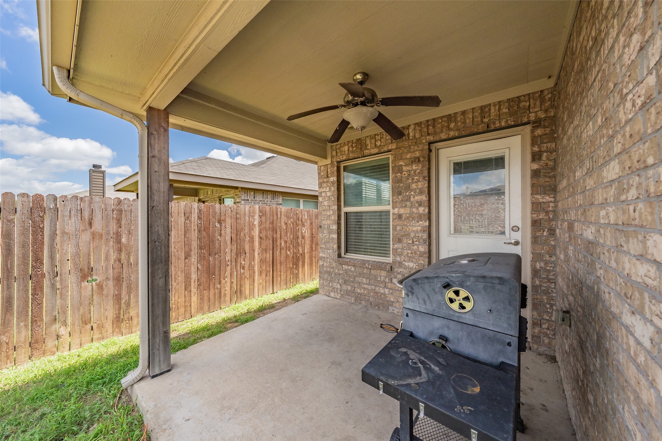 11808 Castleford Way