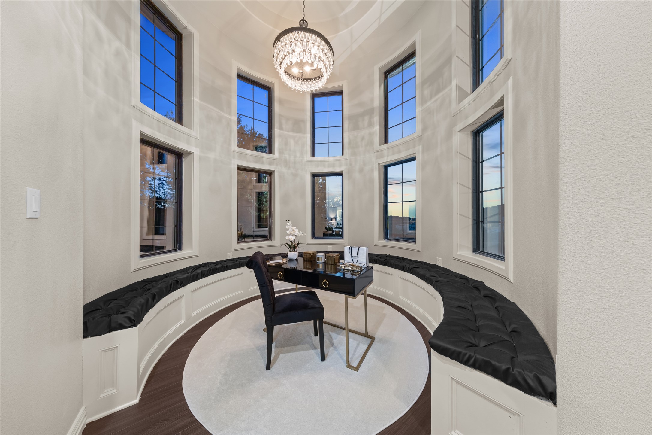 2621 Whispering Oaks Cove