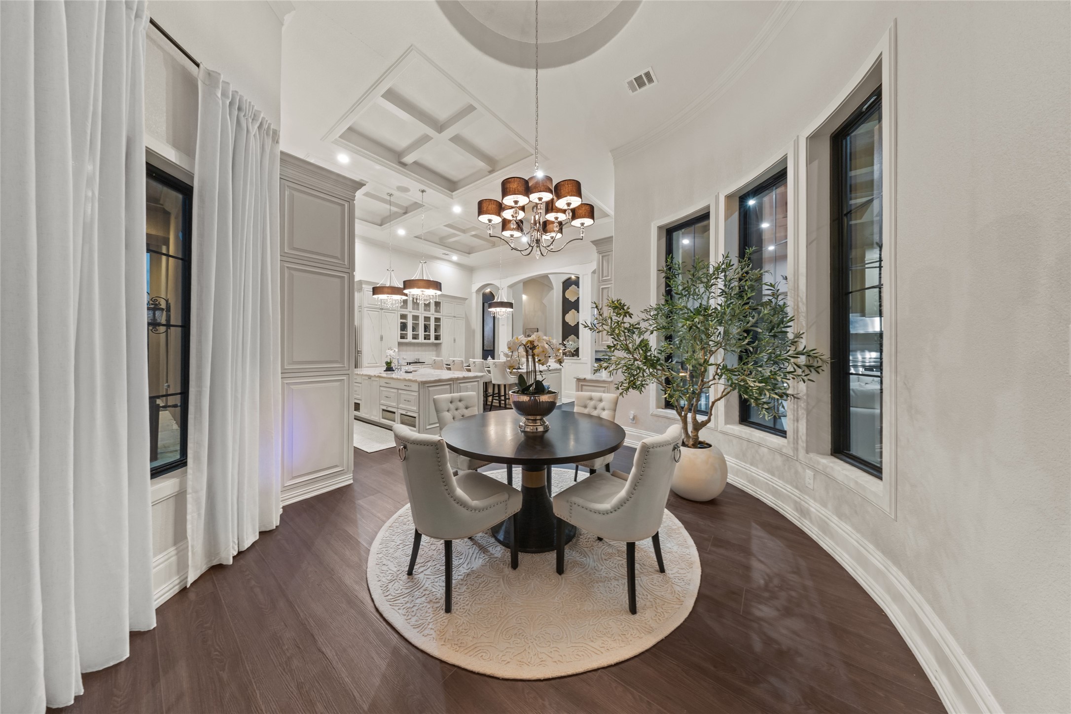2621 Whispering Oaks Cove