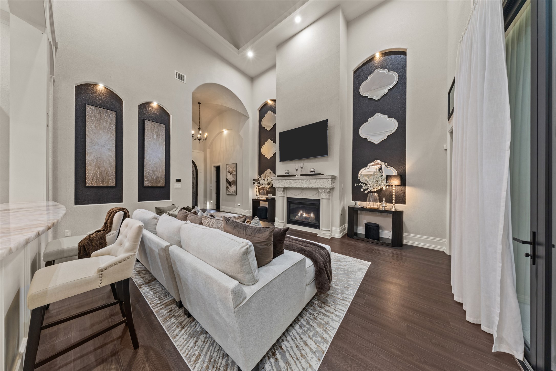 2621 Whispering Oaks Cove