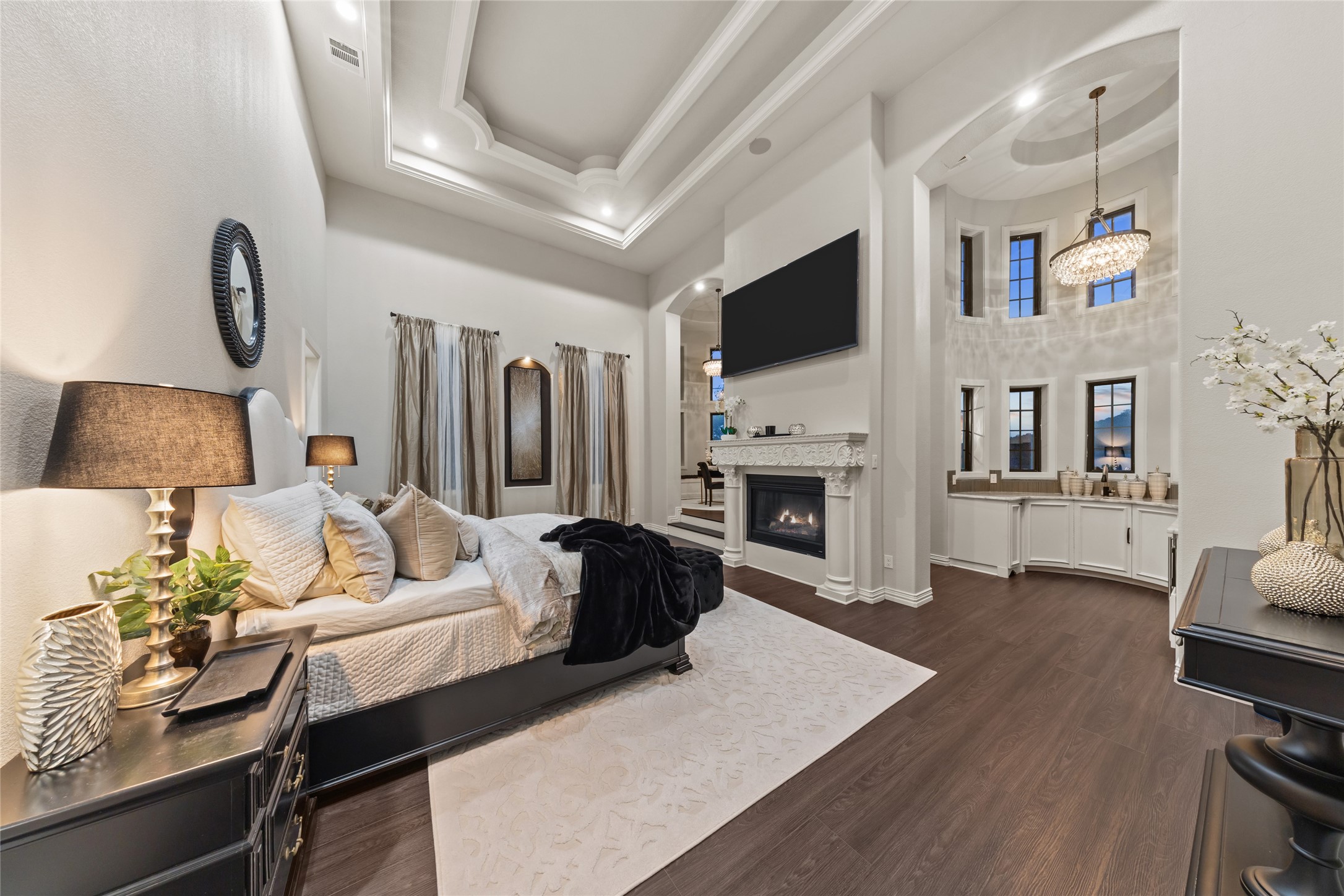 2621 Whispering Oaks Cove