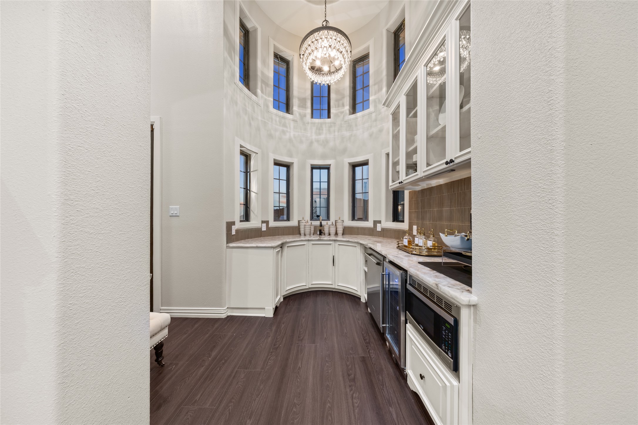 2621 Whispering Oaks Cove
