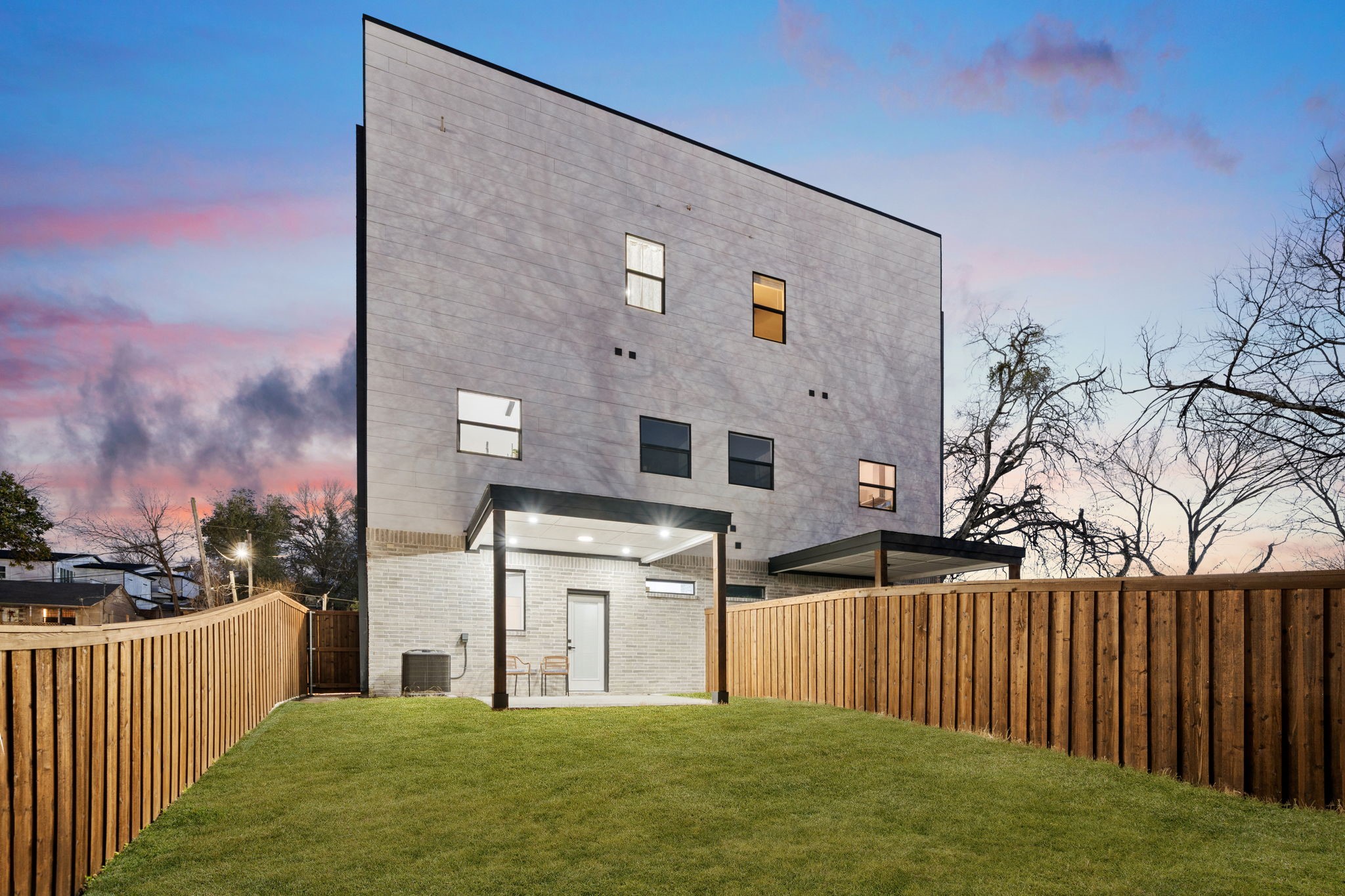 1919 Pollard Street