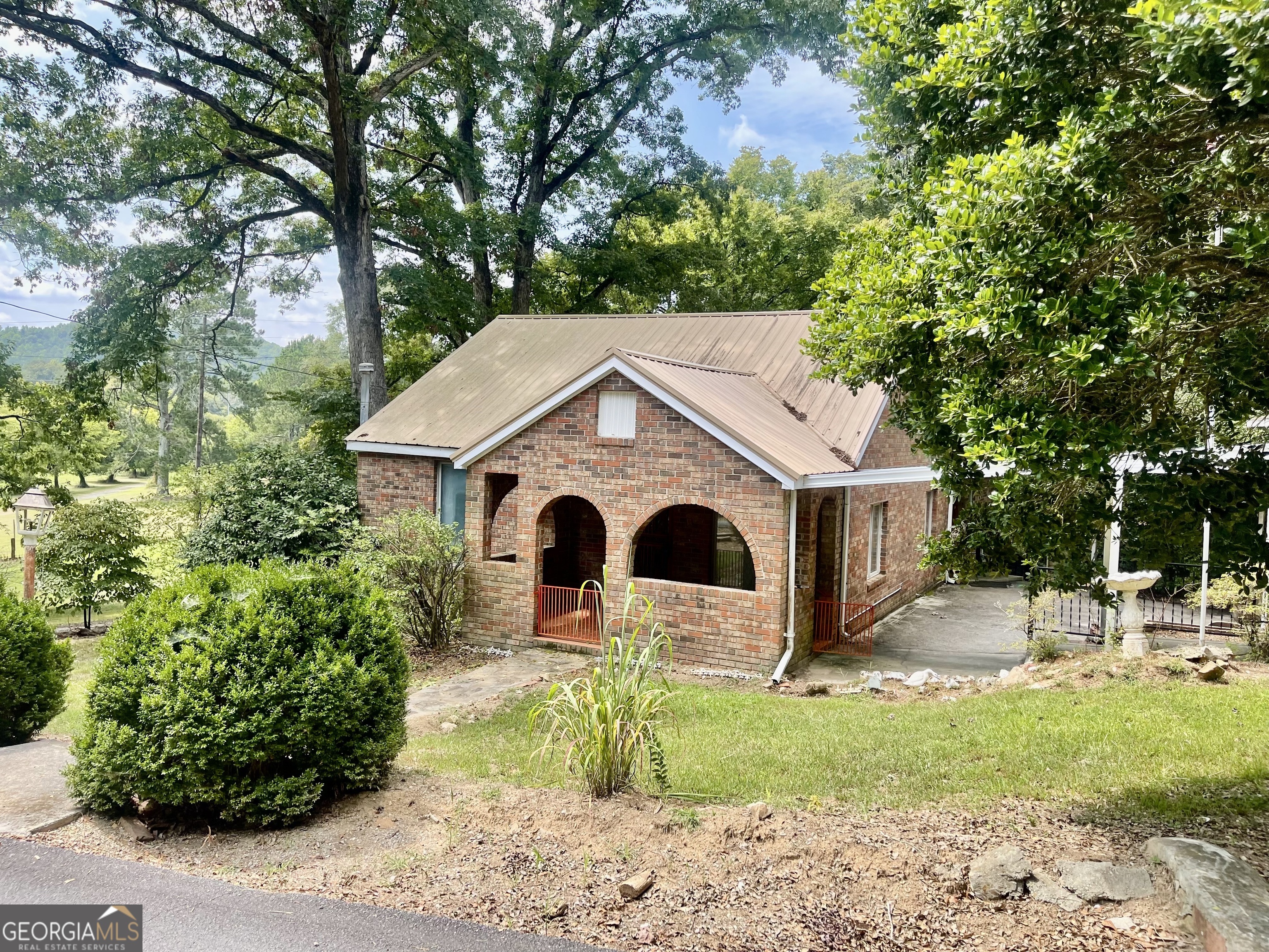 360 Edmondson Street