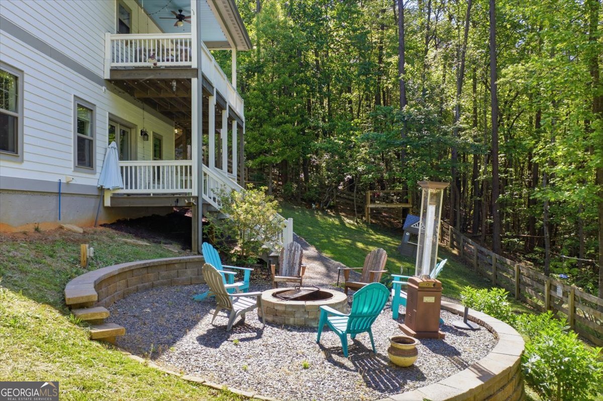 4956 Burnt Mountain Road