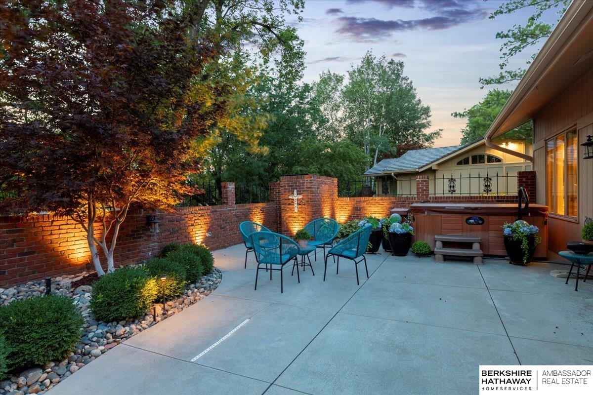 10064 Fieldcrest Drive
