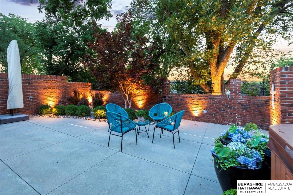 10064 Fieldcrest Drive