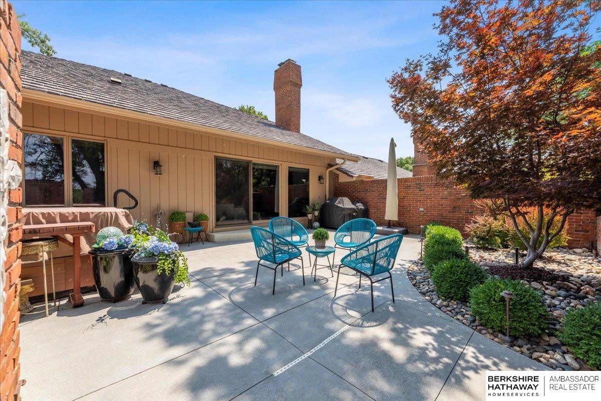 10064 Fieldcrest Drive