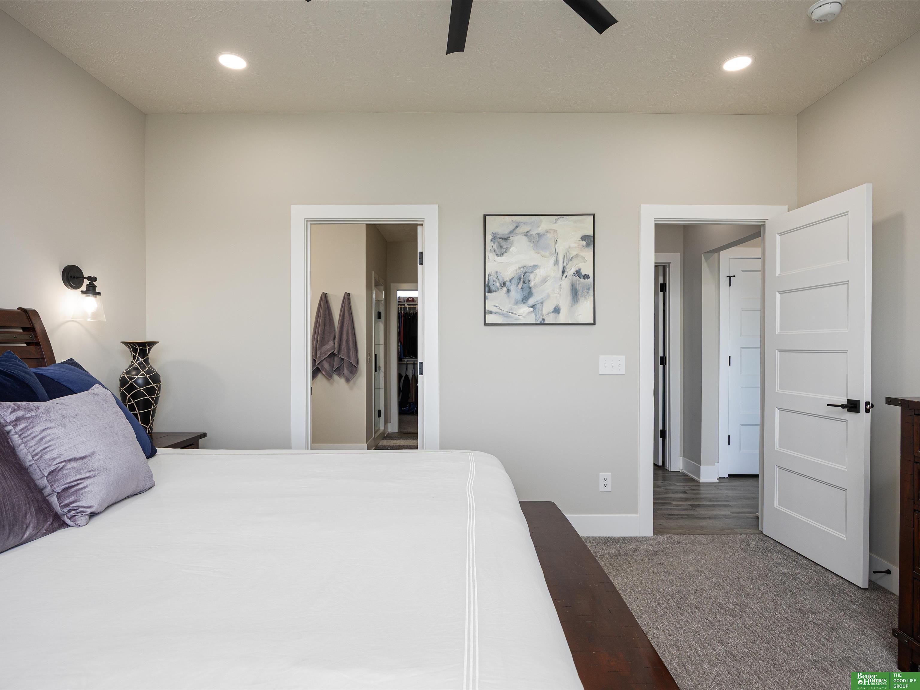 28438 Laurel Circle
