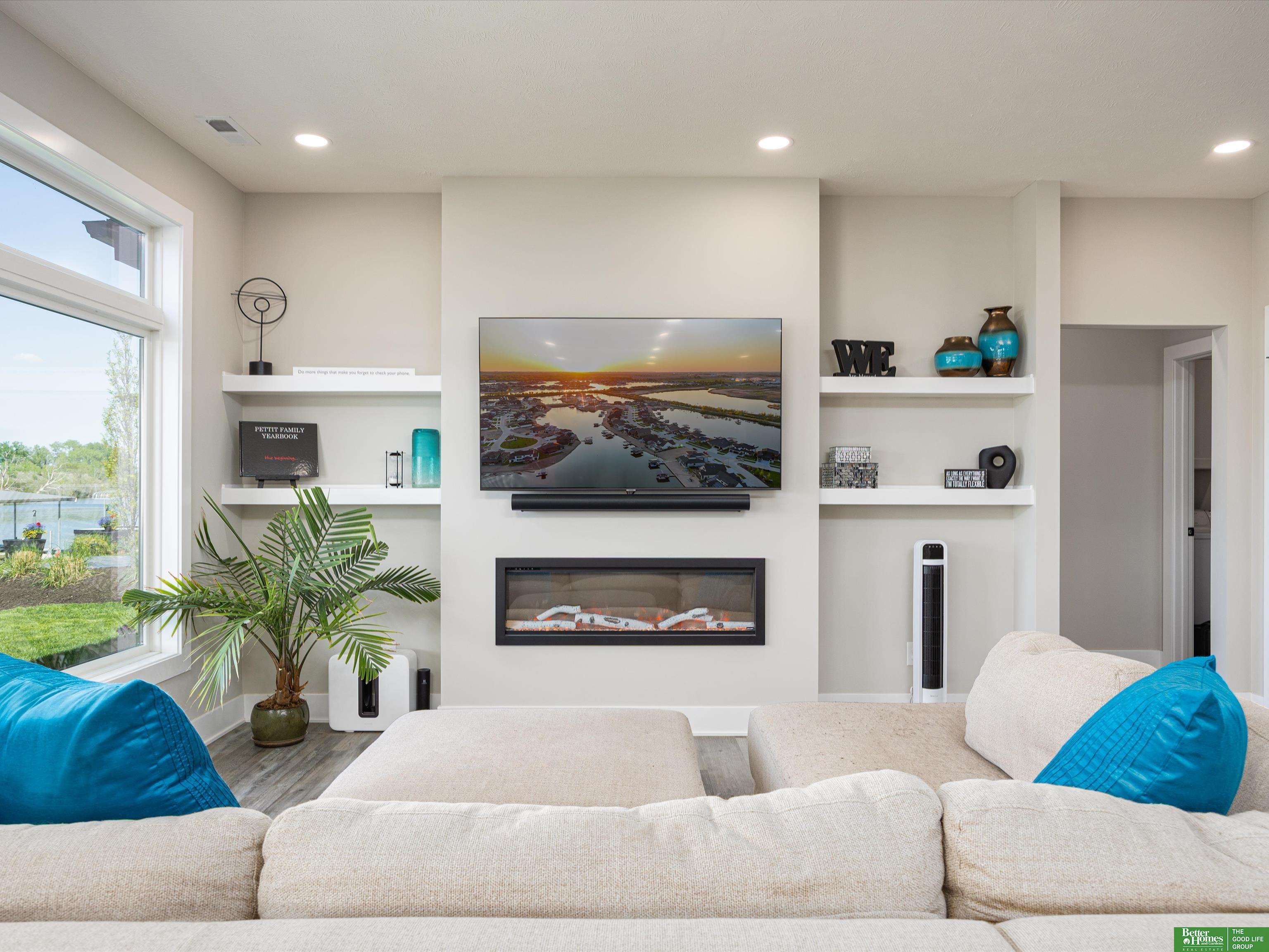 28438 Laurel Circle