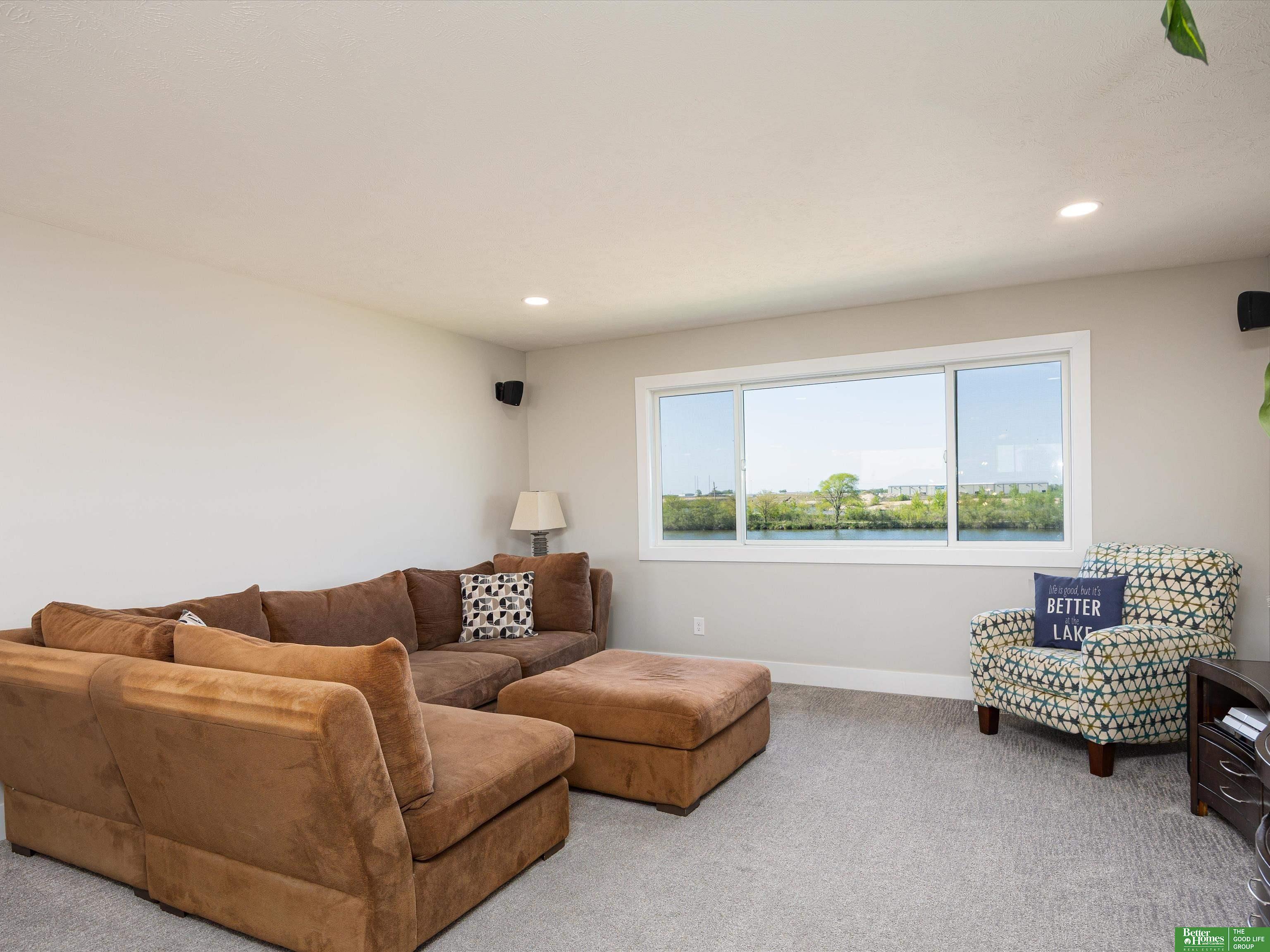 28438 Laurel Circle