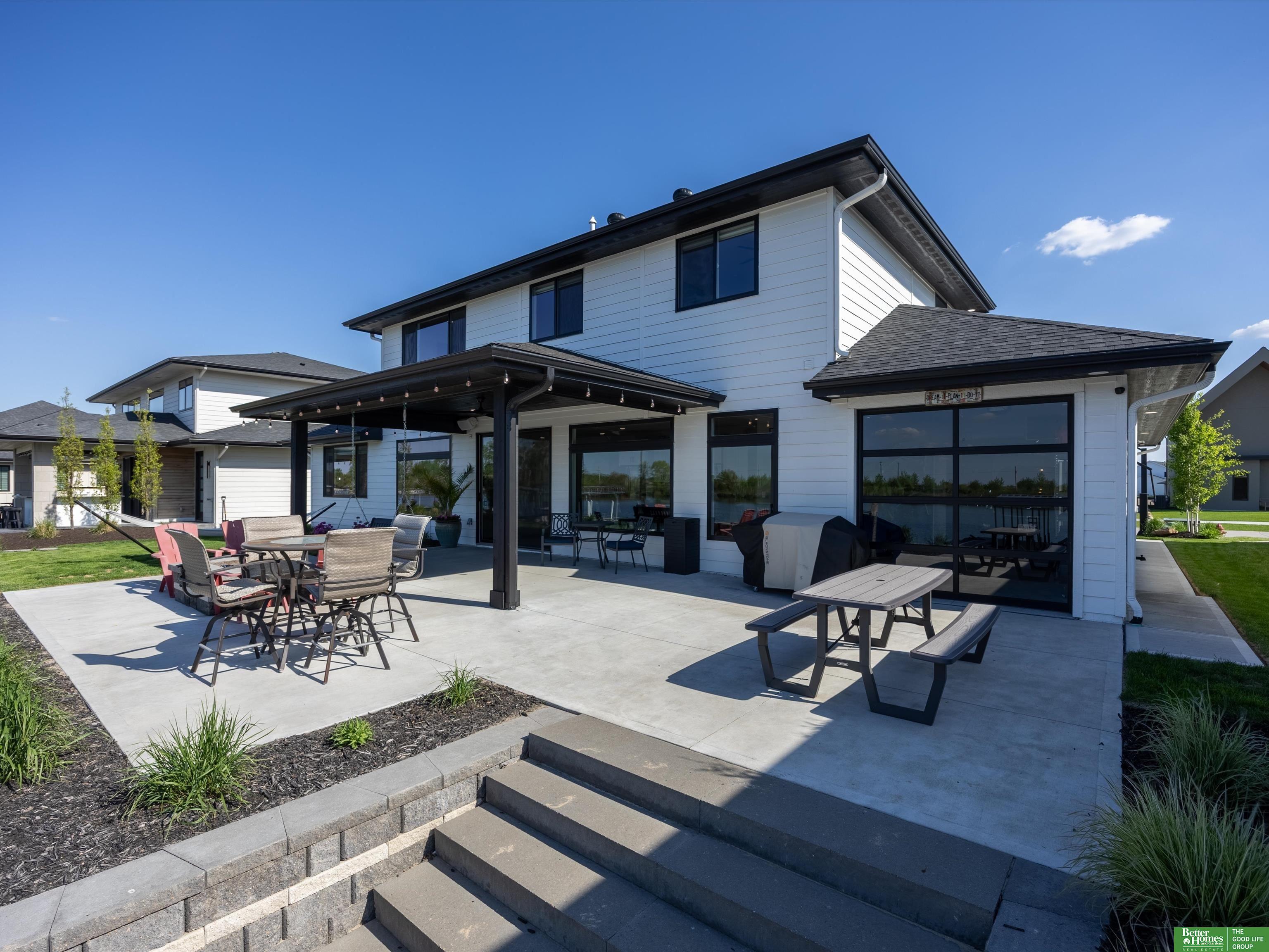 28438 Laurel Circle