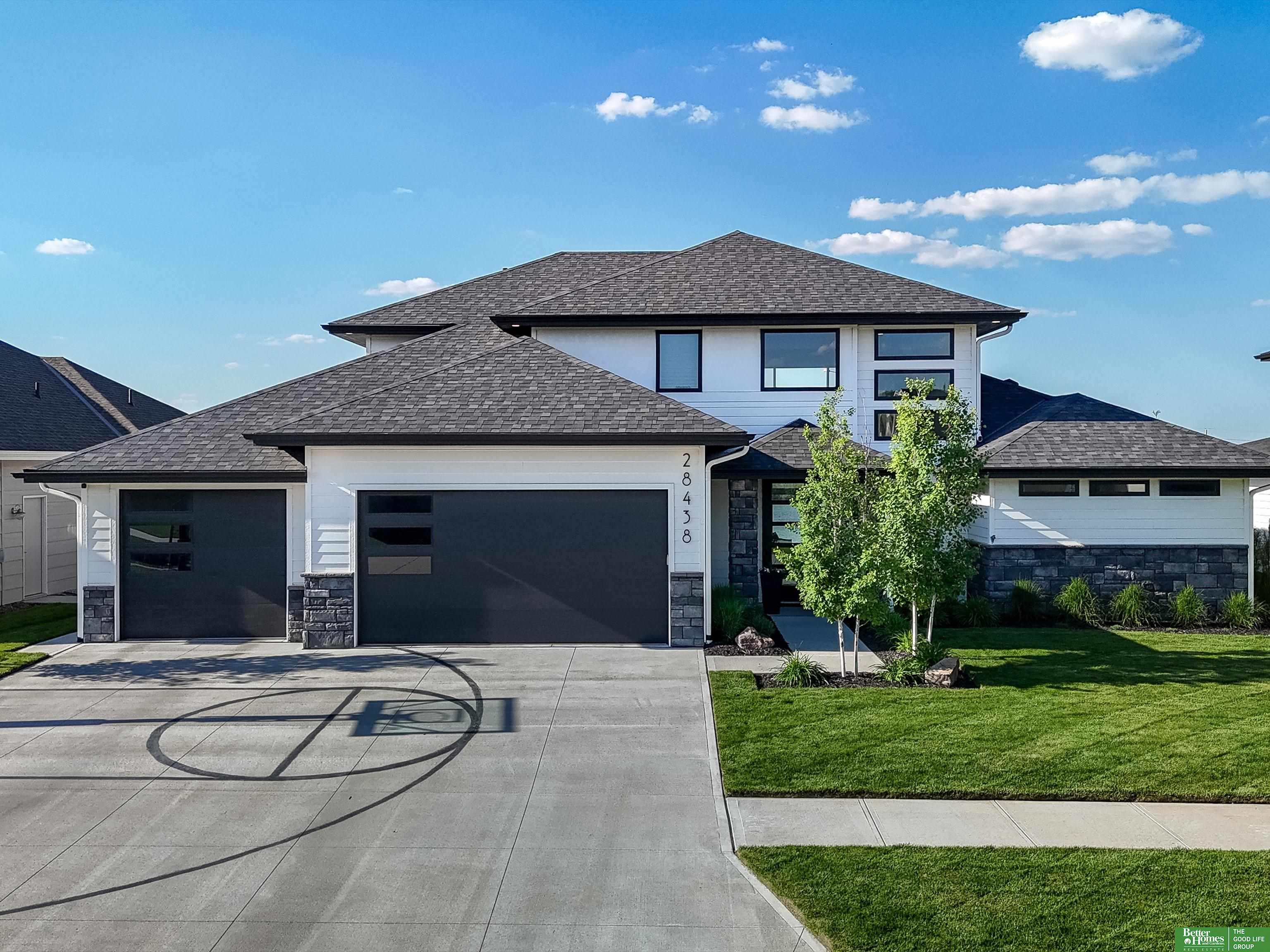 28438 Laurel Circle