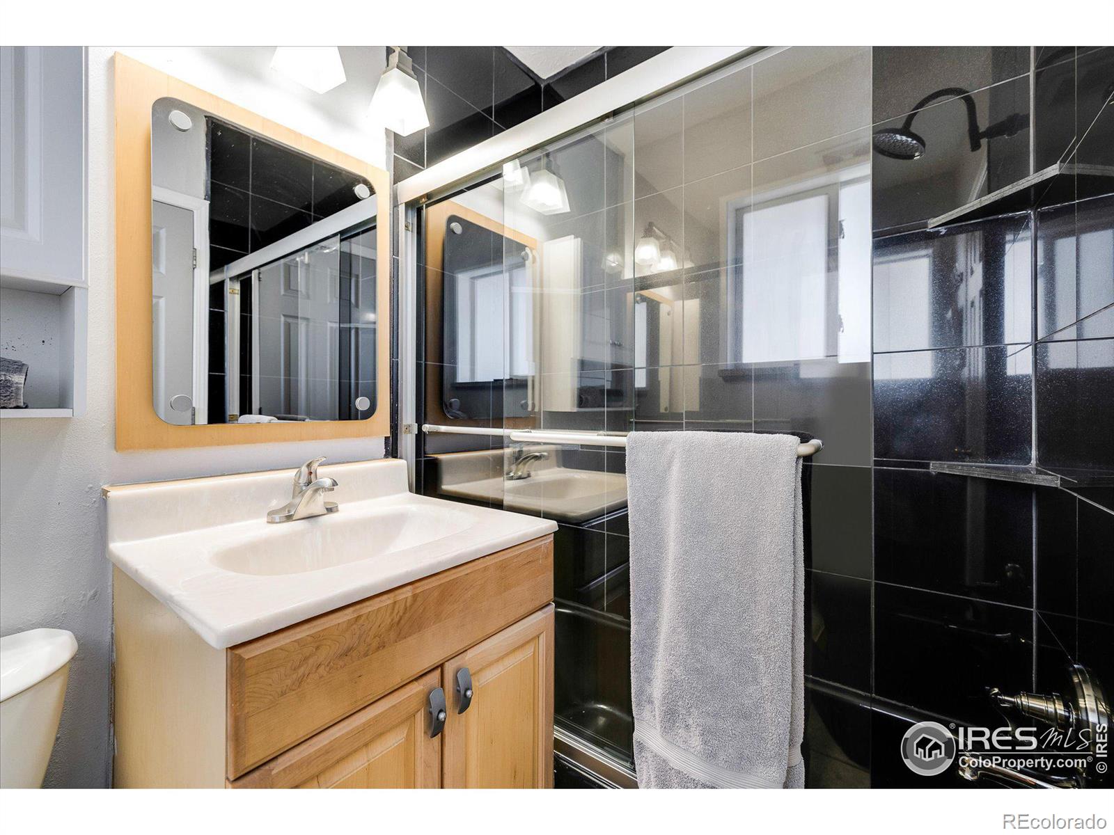 812 20th Street Unit: 4