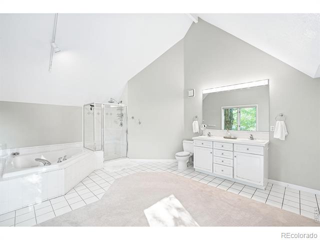 1258 Oakleaf Circle