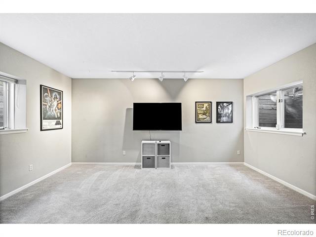 1258 Oakleaf Circle