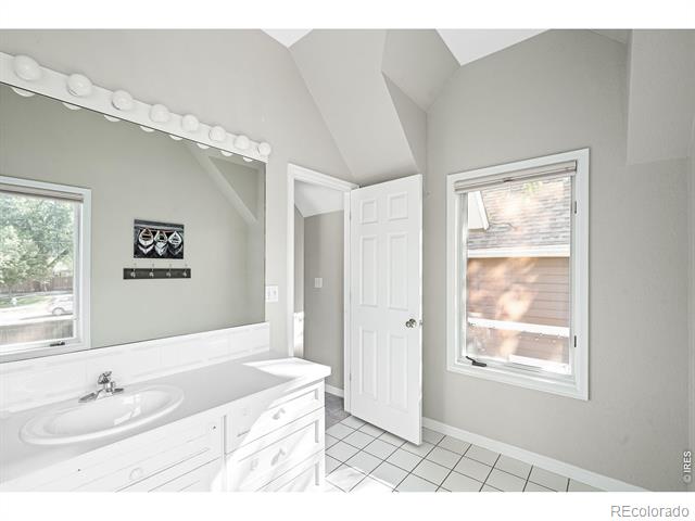 1258 Oakleaf Circle