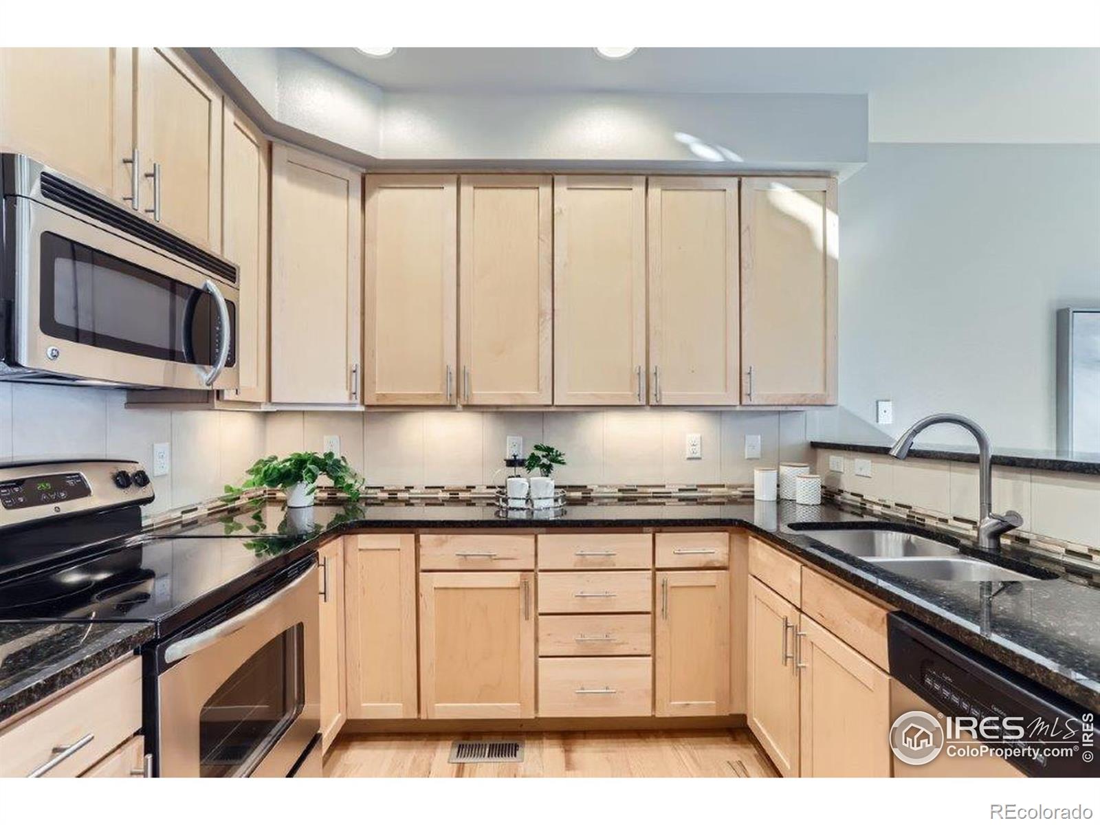 4137 Clifton Court Unit: C