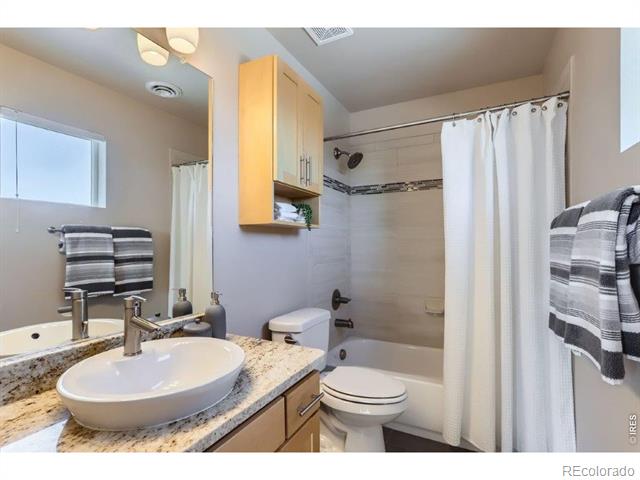 4137 Clifton Court Unit: C