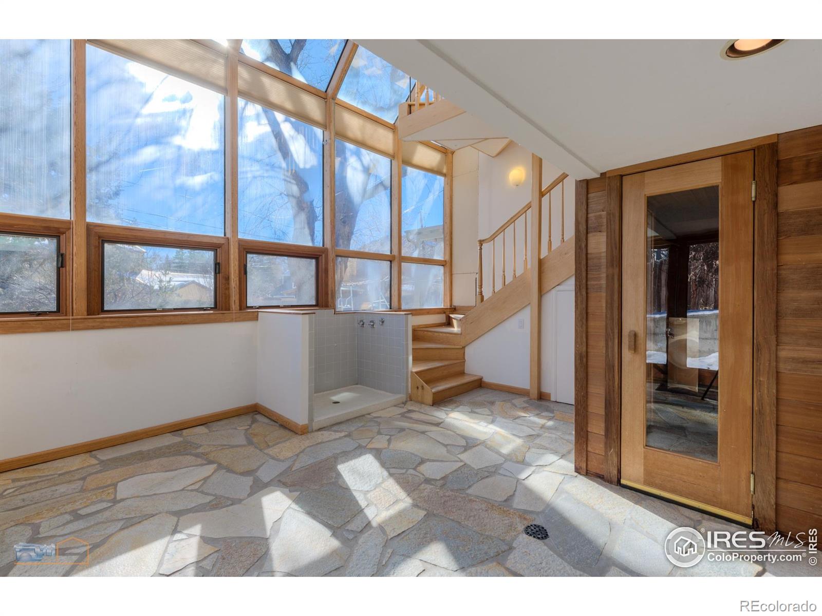 508 Valley View Drive