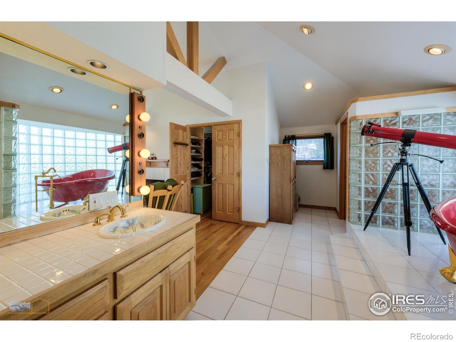 508 Valley View Drive