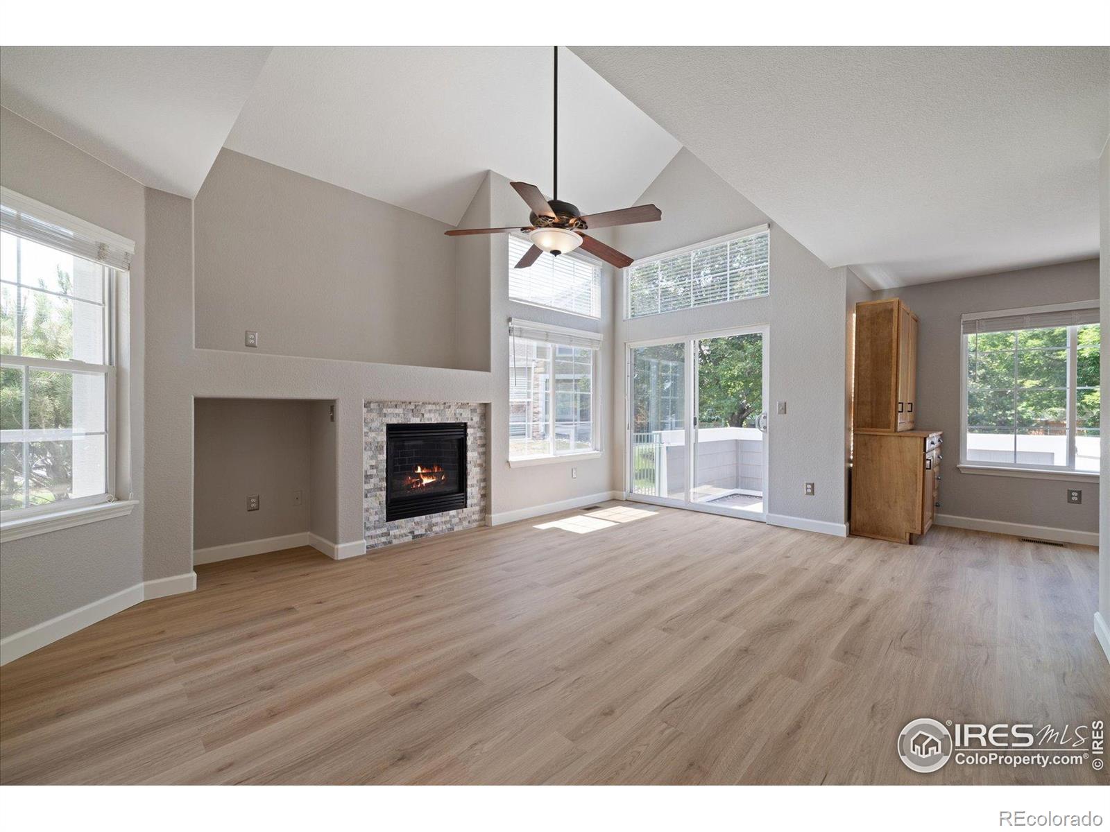 805 Summer Hawk Drive Unit: 13