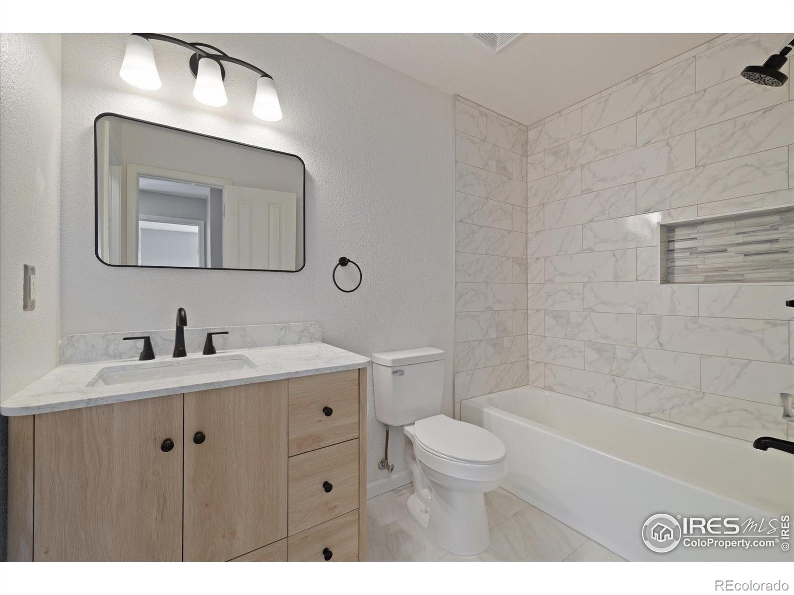 805 Summer Hawk Drive Unit: 13