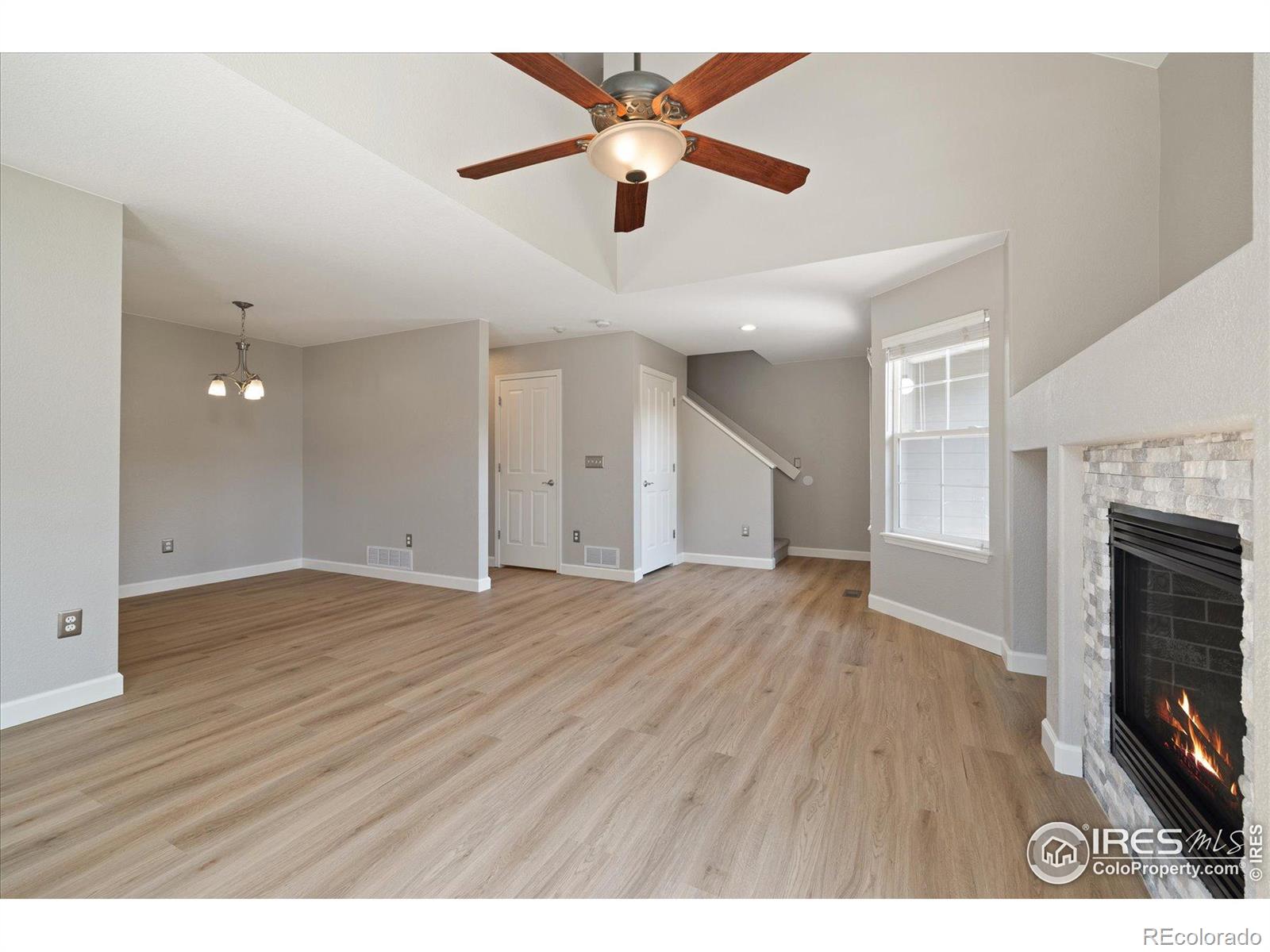 805 Summer Hawk Drive Unit: 13