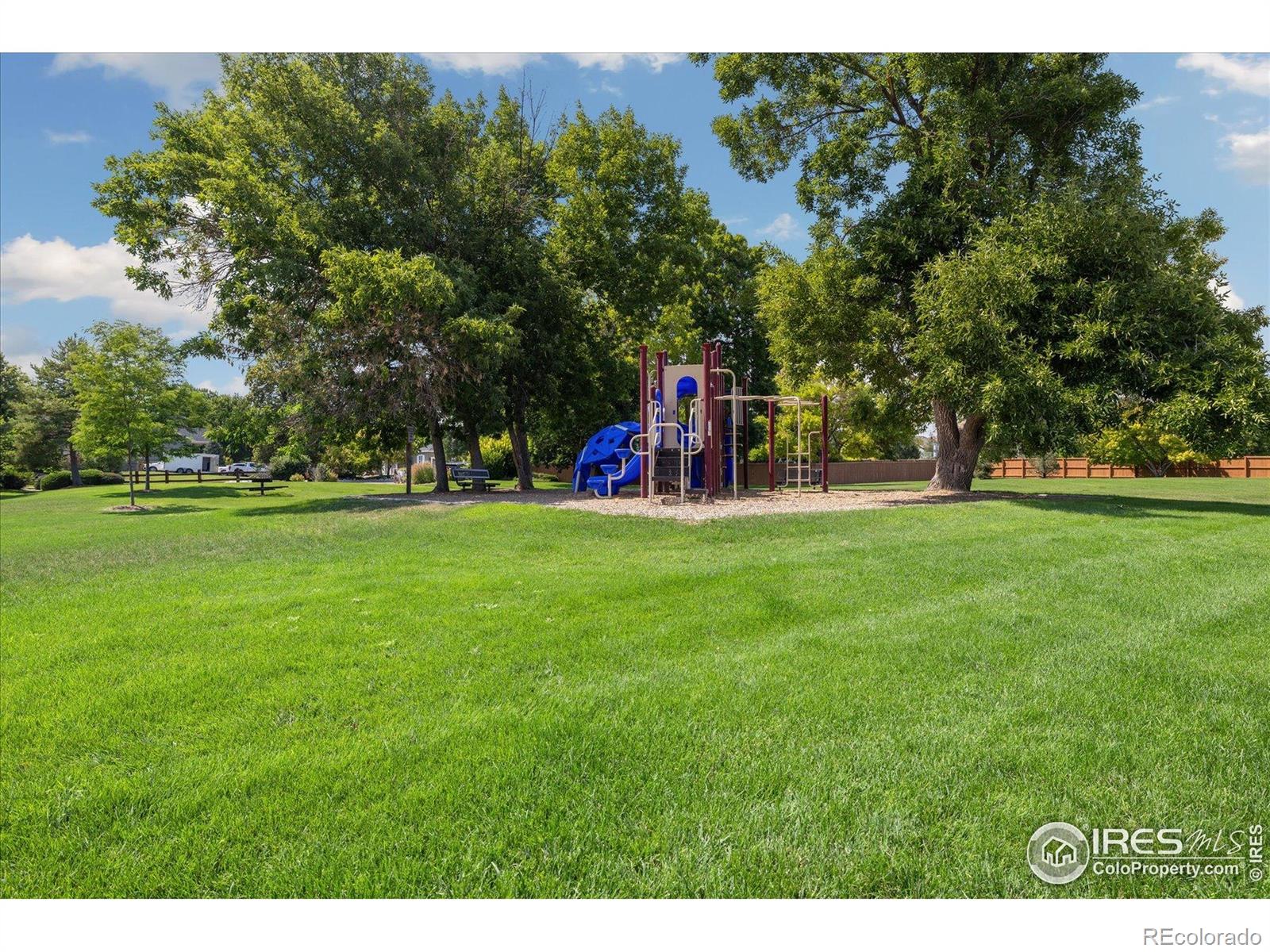 805 Summer Hawk Drive Unit: 13