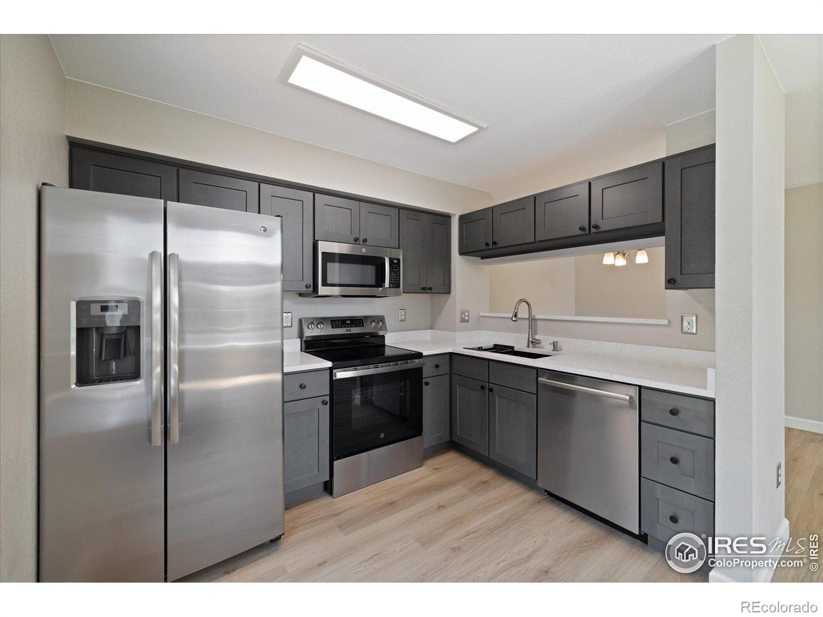 805 Summer Hawk Drive Unit: 13