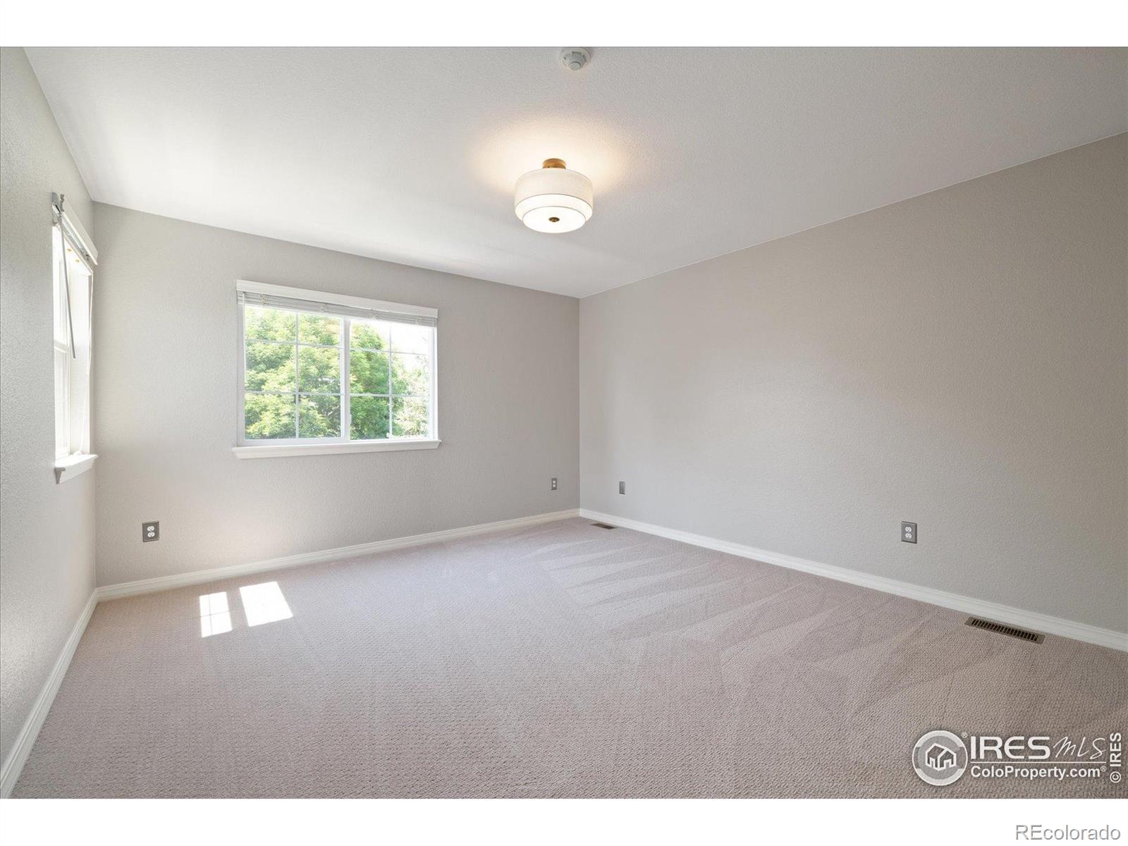 805 Summer Hawk Drive Unit: 13