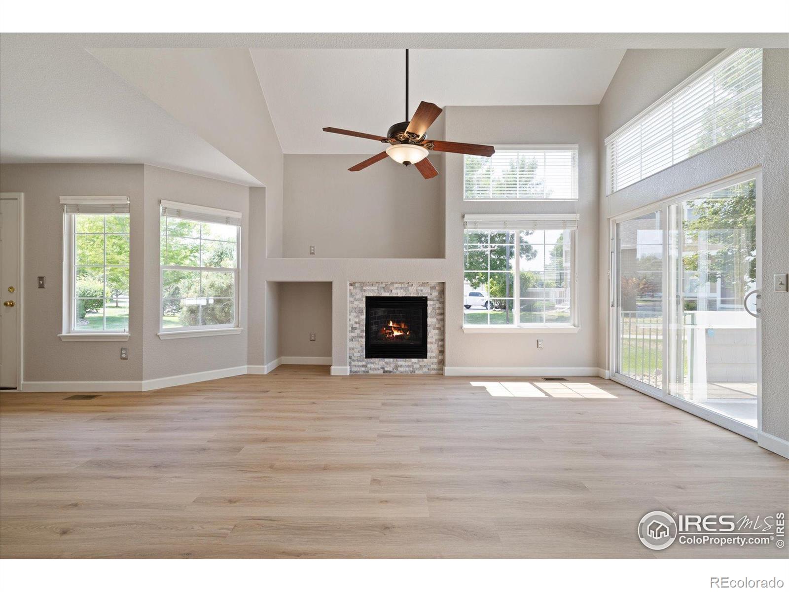 805 Summer Hawk Drive Unit: 13