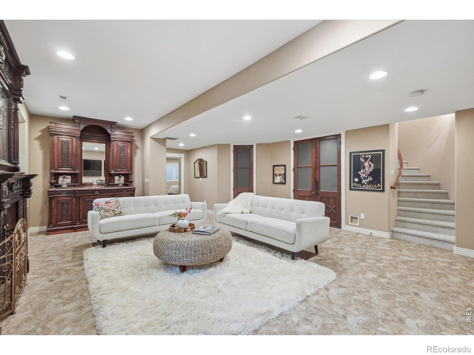 715 Skywalker Point