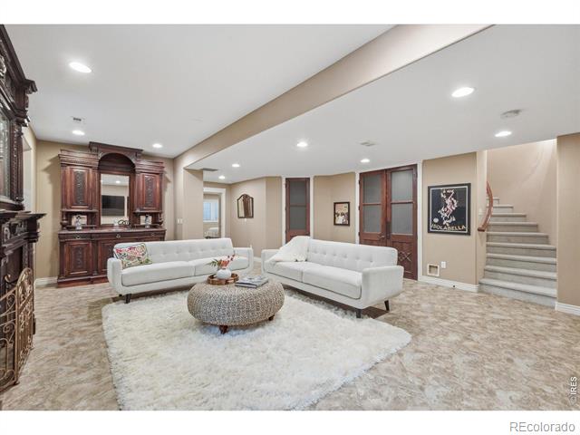715 Skywalker Point