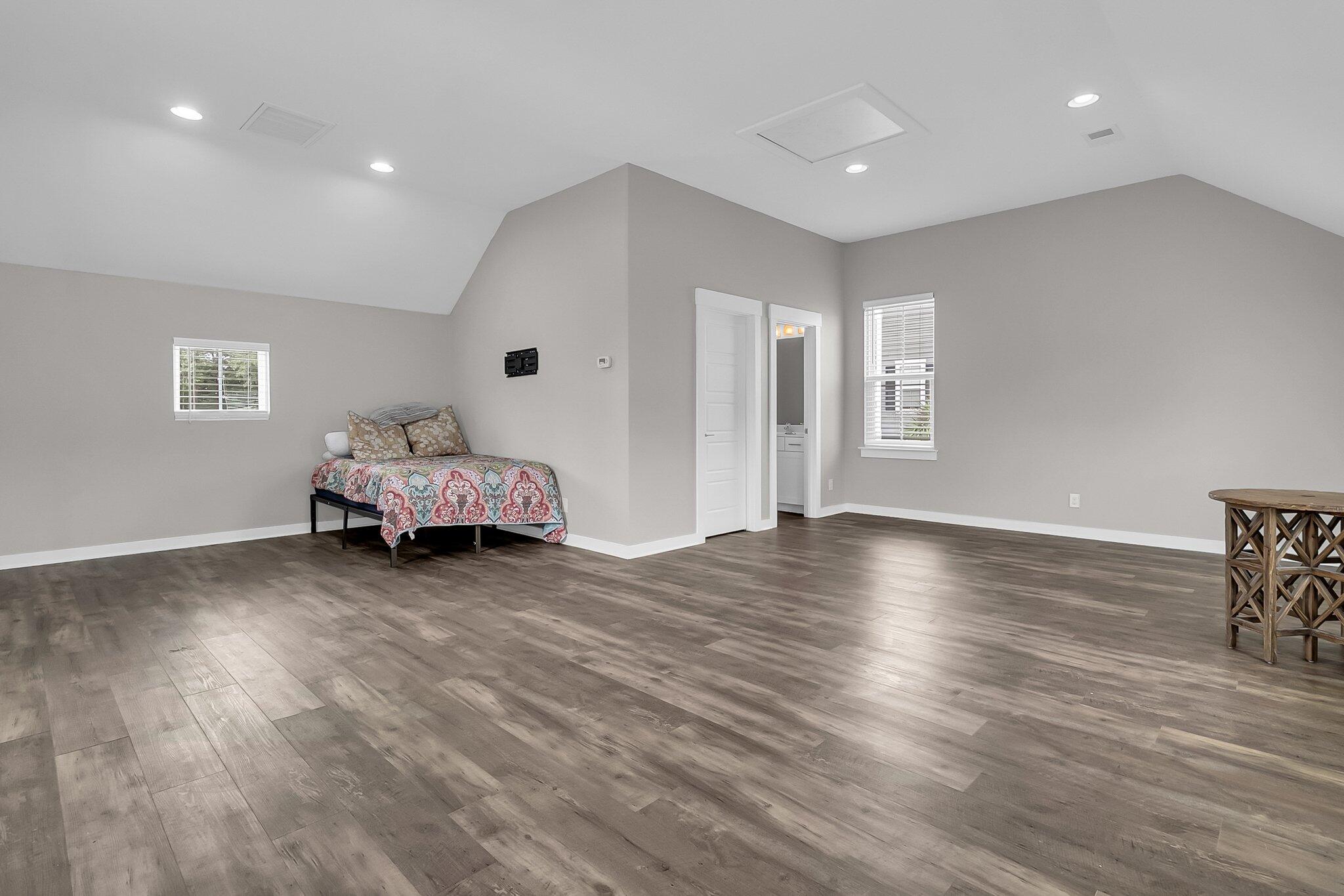 2006 Codorus Lane