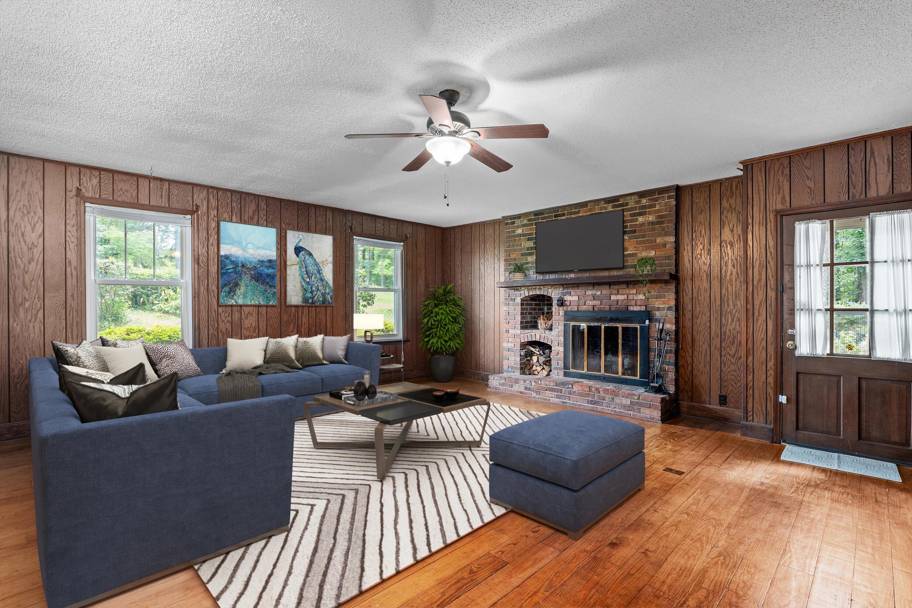 1019 Pinon Road