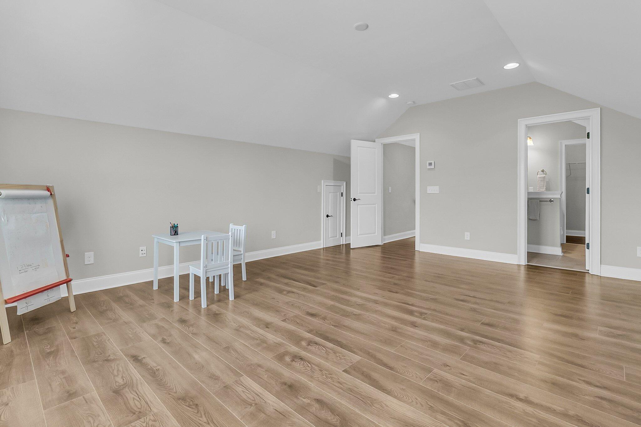 1601 Bourne Crossing