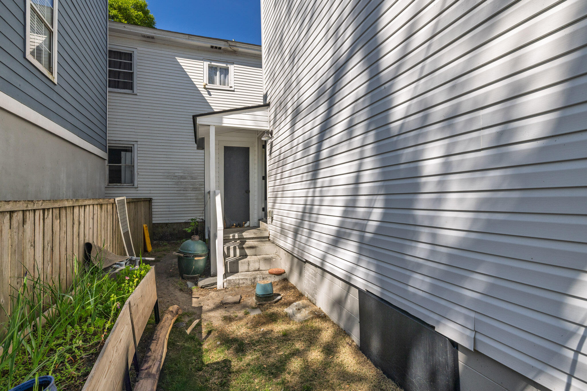 21 Cleveland Street